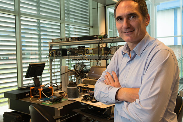 Nicolás Bonadeo, físico de Exactas UBA. Actualmente se desempeña como Jefe del Departamento de Física Aplicada de Tenaris.